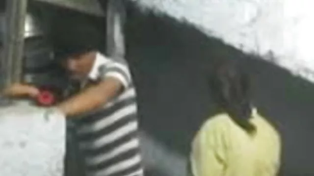 તેના સેકસી વીડીયા સેકસી વીડીયા પાડોશી, 19-વર્ષ જૂના છે.