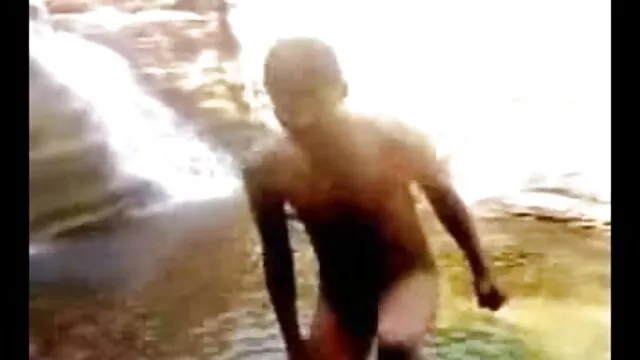 સેડી વેસ્ટ એક ઉગ્ર સેકસ વીડીયો સેકસ ઉત્તેજનાનો અતિરેક નહીં સિગારેટ સાથે