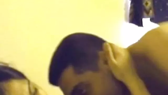 બંધ એચડી બીપી વીડીયો સેકસી ફેંકવું પોર્ન સાથે તેની પત્ની રસોડામાં