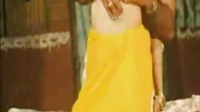 વેશ્યા ગરમ સોનેરી વાળ વાળી લોડો ચૂસે એચડી વીડીયો સેકસી છે માં હોટેલ રૂમ