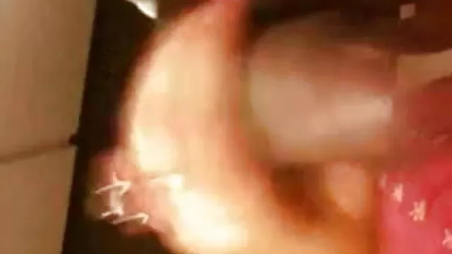 દંપતી વાહિયાત બેડ સેકસી પીચર વીડીયો બીપી