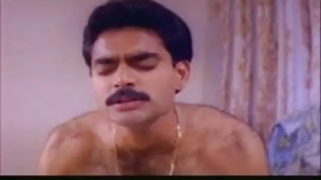 મારી પત્ની સનીલીયોન ના વીડીયો સેકસી અને તેના મિત્ર