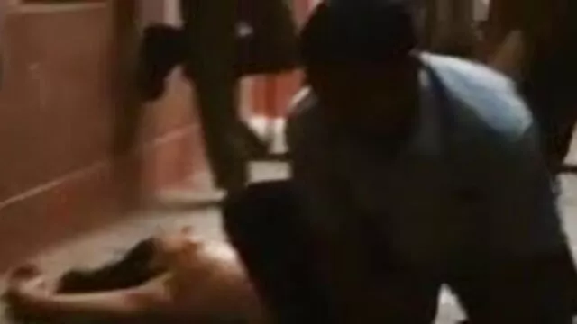 ચશ્મા છોકરી સંતોષે તેની વાસના વીડીયો સેકસી