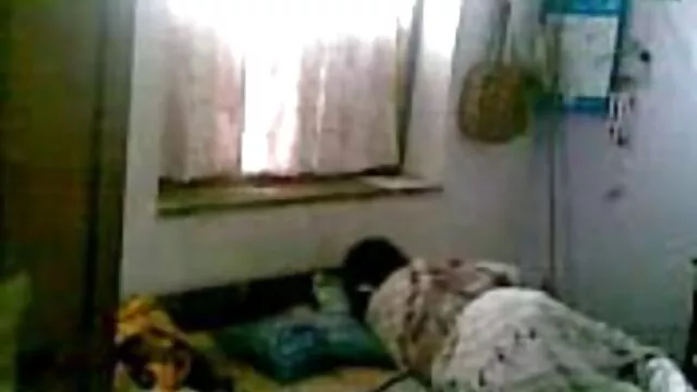 શું છે નીચે આ છોકરી ગુજરાતી સેકસી વીડીયો ફૂલ એચડી સ્કર્ટ