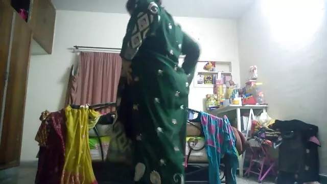 યુવાન 18 વર્ષ સેકસી બીપી વીડીયો સેકસી જૂના છે